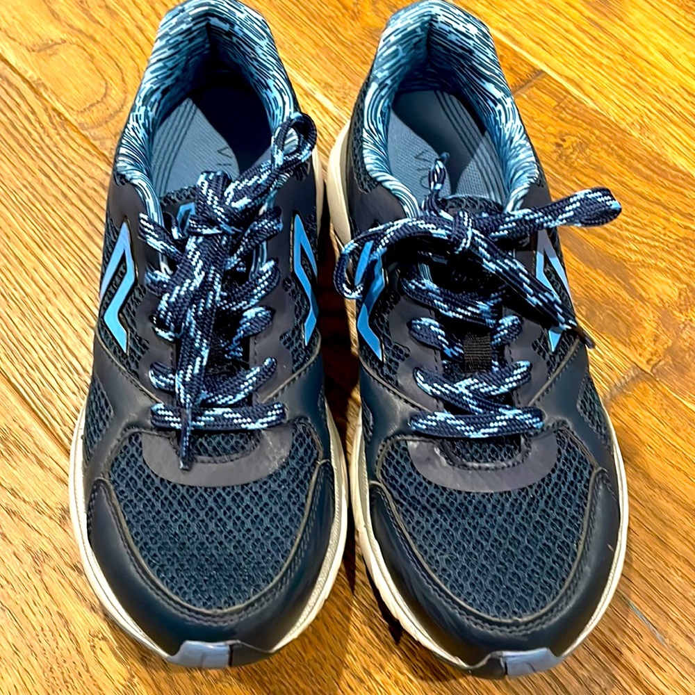 Vionic tennis shoes-navy blue